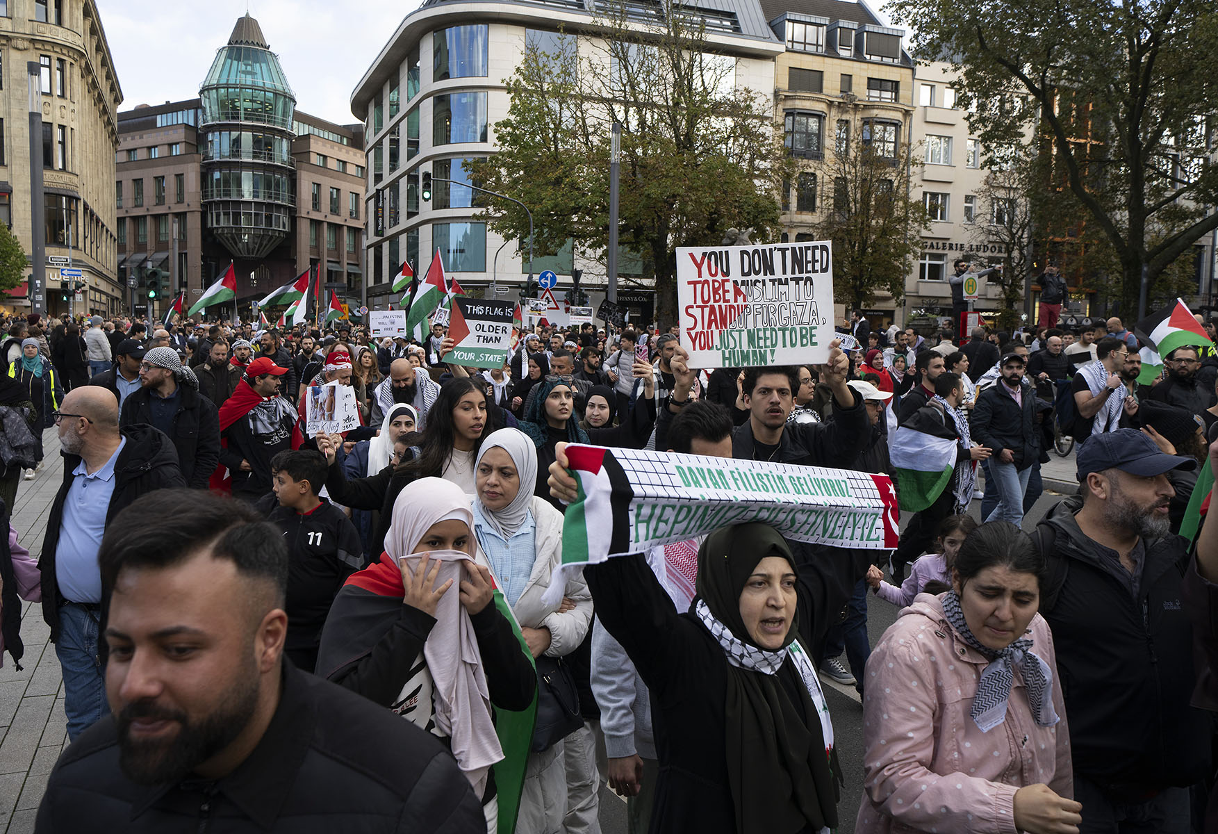 Pro Palästinensische Demonstration in Düsseldorf