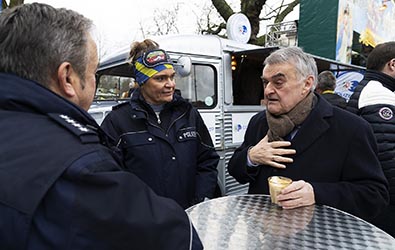 NRW Innenminister Herbert Reul Coffee with a cop - Die Polizei lädt ein