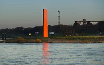 Flusslandschaften:  Rheinorange Duisburg-Ruhrort / Rheinufer